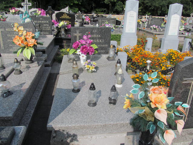 Grób Marian Struski